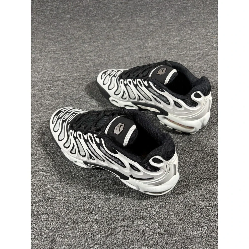 Nike Air Max Plus Drift Black White Panda Running Sneakers FV4081-102 Womens 8.5